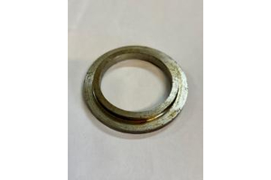 MTZ Egyeneshid lépcsős távtartó Belarus